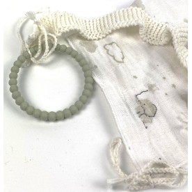 Kinderspielzeug aus Arvenholz-Beissring aus Silicone Teether grün mit Clip auf Arvenholz-